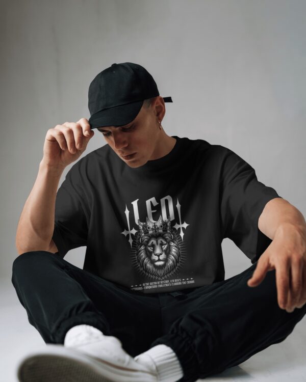 Oversize Leo Zodiac T-Shirt